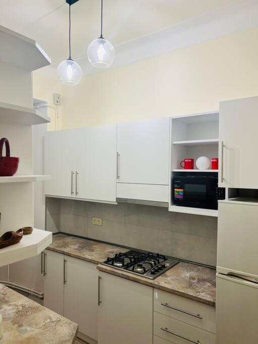 Spacious 2 Bedrooms In The Center Of Jerevan Buitenkant foto
