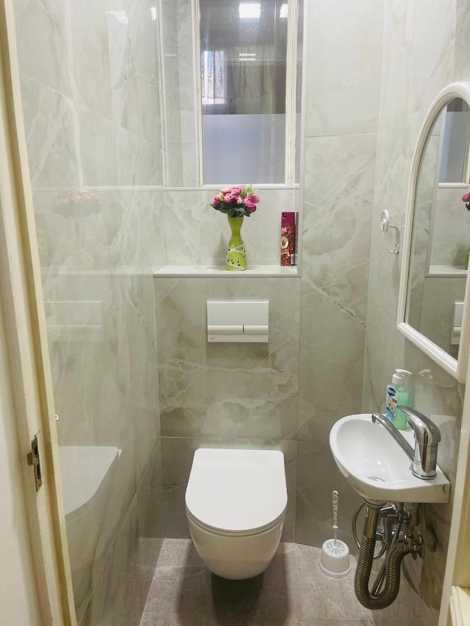 Spacious 2 Bedrooms In The Center Of Jerevan Buitenkant foto